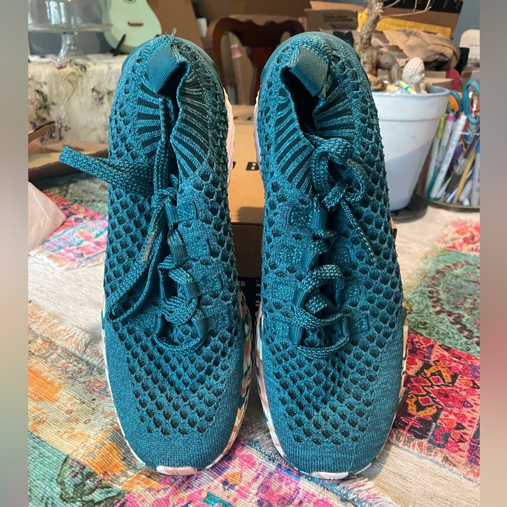 WUC NOBULL Womens Knit Running Shoe